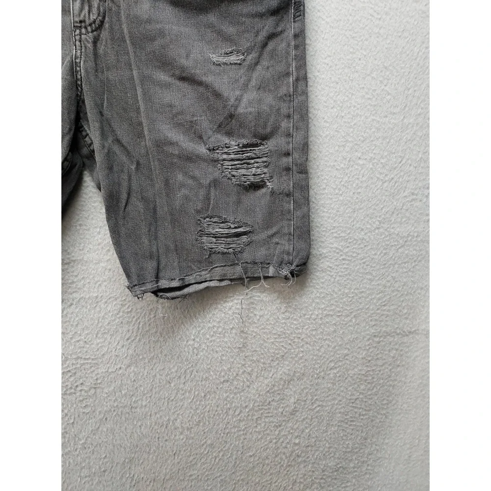 Urban Outfitters Men Jean Short 33 Gray Denim Distressed Bermuda Slim Fit Cozy